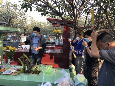 Về nhà đón Tết, đón vui, lo... - Ảnh 1. Về nhà đón Tết, đón vui, lo... - Ảnh 1.