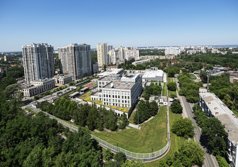Mỹ giảm nhân viên ngoại giao ở Ukraine, khuyến cáo công dân rời đi - Ảnh 1. Mỹ giảm nhân viên ngoại giao ở Ukraine, khuyến cáo công dân rời đi - Ảnh 1.