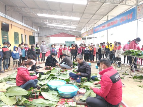 Bánh chưng ngon lắm cô nhỉ? - Ảnh 2. Bánh chưng ngon lắm cô nhỉ? - Ảnh 2.