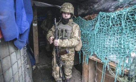 Ukraine tố Đức khuyến khích Nga tấn công vì không gửi vũ khí - Ảnh 1. Ukraine tố Đức khuyến khích Nga tấn công vì không gửi vũ khí - Ảnh 1.