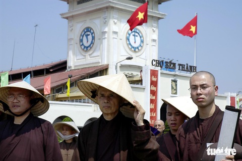 Hành trình hoằng pháp của Thiền sư Thích Nhất Hạnh qua ảnh - Ảnh 5. Hành trình hoằng pháp của Thiền sư Thích Nhất Hạnh qua ảnh - Ảnh 5.
