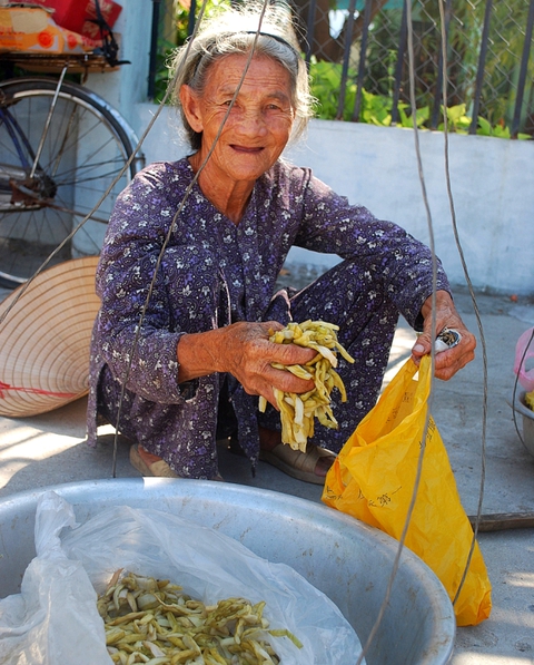 Cuối năm ăn trả canh môn... - Ảnh 2. Cuối năm ăn trả canh môn... - Ảnh 2.