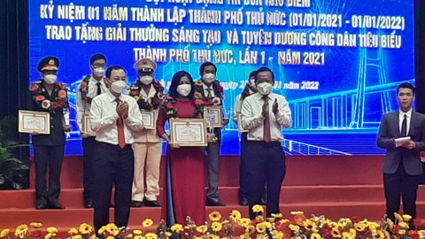 Thành phố Thủ Đức trao giải thưởng sáng tạo cho 11 mô hình - Ảnh 1. Thành phố Thủ Đức trao giải thưởng sáng tạo cho 11 mô hình - Ảnh 1.