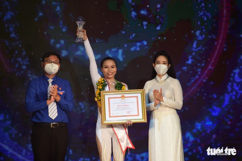 Trúc Vi: Xỉu vì xiếc vẫn đắm đuối với nghề - Ảnh 2. Trúc Vi: Xỉu vì xiếc vẫn đắm đuối với nghề - Ảnh 2.