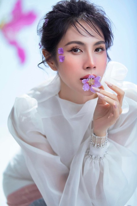 Hé lộ lý do Công Lý không tham gia Táo Quân; Đàm Vĩnh Hưng, Thủy Tiên có động thái mới - Ảnh 2. Hé lộ lý do Công Lý không tham gia Táo Quân; Đàm Vĩnh Hưng, Thủy Tiên có động thái mới - Ảnh 2.
