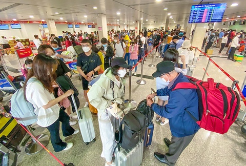 Cục Hàng không: Không có lý do gì để xảy ra ùn tắc ở Tân Sơn Nhất - Ảnh 1. Cục Hàng không: Không có lý do gì để xảy ra ùn tắc ở Tân Sơn Nhất - Ảnh 1.