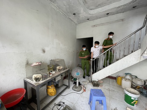 Gần Tết lo phòng bà hỏa - Ảnh 1.