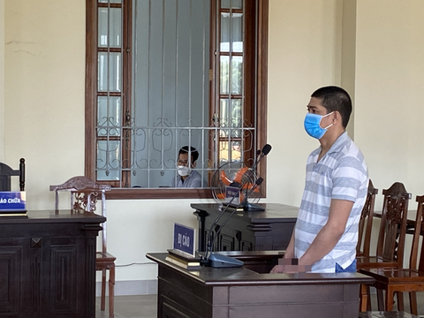 Phụ hồ truy sát chủ nhà vì nợ nần - Ảnh 1. Phụ hồ truy sát chủ nhà vì nợ nần - Ảnh 1.