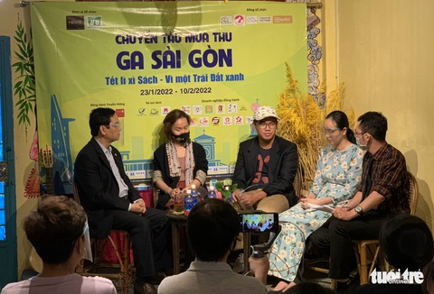 Khuyến khích văn hóa đọc qua chiến dịch Tết lì xì sách - Ảnh 1. Khuyến khích văn hóa đọc qua chiến dịch Tết lì xì sách - Ảnh 1.