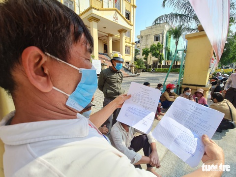 Công nhân bị nợ lương cả trăm triệu suốt nhiều năm, công ty ậm ừ nêu khó khăn - Ảnh 2. Công nhân bị nợ lương cả trăm triệu suốt nhiều năm, công ty ậm ừ nêu khó khăn - Ảnh 2.