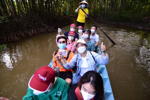 Du lịch Tết, khách chuộng tour quy mô nhỏ, xe riêng, nhà hàng riêng tư - Ảnh 1. Du lịch Tết, khách chuộng tour quy mô nhỏ, xe riêng, nhà hàng riêng tư - Ảnh 1.