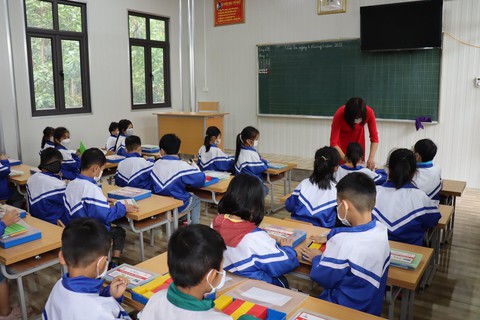 Tặng lớp học cho Trường TH Dương Tự Minh, Thái Nguyên - Ảnh 2. Tặng lớp học cho Trường TH Dương Tự Minh, Thái Nguyên - Ảnh 2.