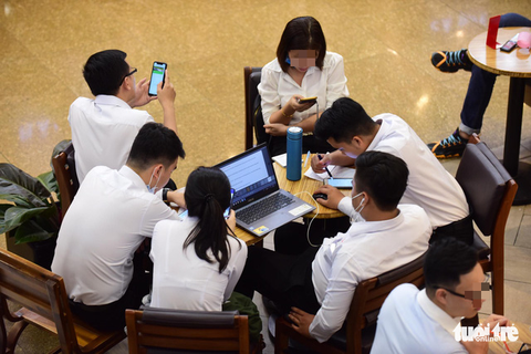 Gen Z, gia đình và mạng xã hội: Có thật bạn đang đọc những gì mình muốn? - Ảnh 2. Gen Z, gia đình và mạng xã hội: Có thật bạn đang đọc những gì mình muốn? - Ảnh 2.