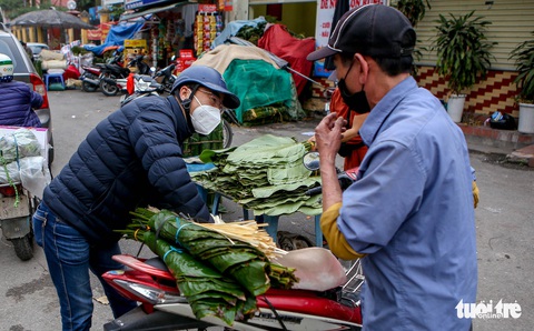 Chợ lá dong lâu đời nhất Hà Nội: Bán đến đâu, lấy đến đấy’ vì khách mua giảm - Ảnh 9. Chợ lá dong lâu đời nhất Hà Nội: Bán đến đâu, lấy đến đấy’ vì khách mua giảm - Ảnh 9.