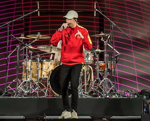 Sơn Tùng M-TP, Đen Vâu ‘cháy hết mình trên sân khấu Honda Youth Fest 2022 - Ảnh 3. Sơn Tùng M-TP, Đen Vâu ‘cháy hết mình trên sân khấu Honda Youth Fest 2022 - Ảnh 3.