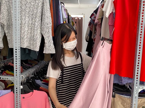 Kéo dài vòng đời quần áo với Tủ đồ 0 đồng - Ảnh 1. Kéo dài vòng đời quần áo với Tủ đồ 0 đồng - Ảnh 1.