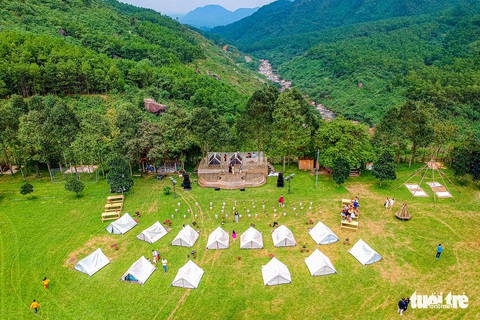 Đà Nẵng: Khách sạn, khu du lịch tất bật đón khách mùa nghỉ Tết - Ảnh 4. Đà Nẵng: Khách sạn, khu du lịch tất bật đón khách mùa nghỉ Tết - Ảnh 4.