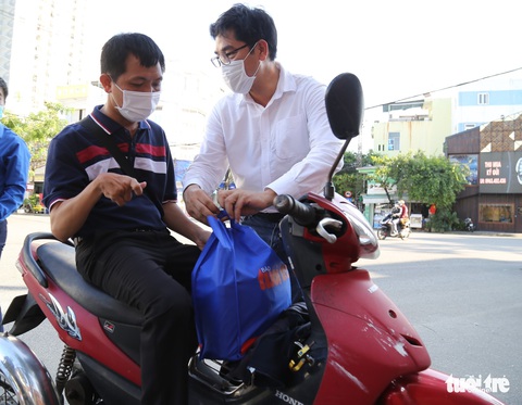 Chương trình ‘Cùng Tuổi Trẻ Tết sẻ chia 2022’ đến Đà Nẵng - Ảnh 5. Chương trình ‘Cùng Tuổi Trẻ Tết sẻ chia 2022’ đến Đà Nẵng - Ảnh 5.