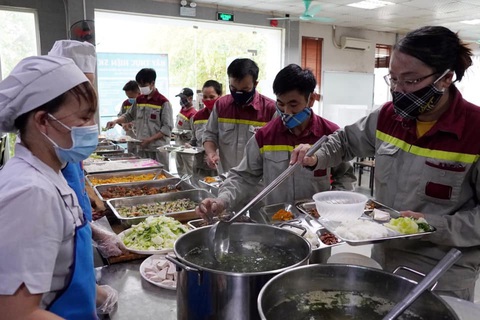 AMY GRUPO chăm lo đãi ngộ thỏa đáng cho người lao động - Ảnh 4. AMY GRUPO chăm lo đãi ngộ thỏa đáng cho người lao động - Ảnh 4.