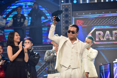 Seachains của đội Karik chiến thắng Rap Việt mùa 2 - Ảnh 2. Seachains của đội Karik chiến thắng Rap Việt mùa 2 - Ảnh 2.