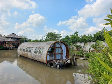 Thuyền phòng độc lạ ở miền Tây - Ảnh 1. Thuyền phòng độc lạ ở miền Tây - Ảnh 1.