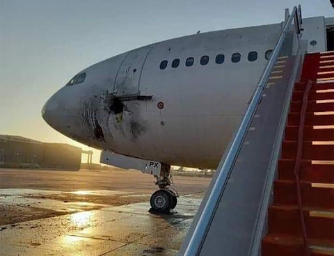 Tên lửa rơi trúng khu vực sân bay Baghdad, gần căn cứ quân sự Mỹ - Ảnh 1. Tên lửa rơi trúng khu vực sân bay Baghdad, gần căn cứ quân sự Mỹ - Ảnh 1.