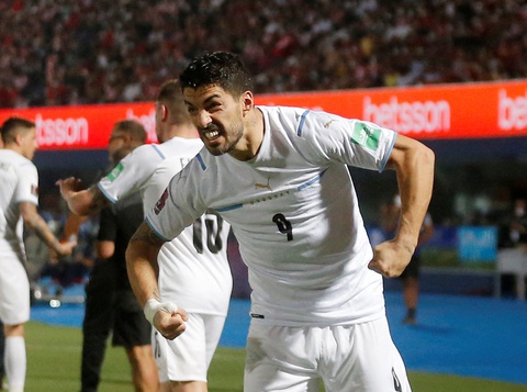 Suarez ghi bàn thắng duy nhất giúp Uruguay giữ hy vọng dự World Cup 2022 - Ảnh 1. Suarez ghi bàn thắng duy nhất giúp Uruguay giữ hy vọng dự World Cup 2022 - Ảnh 1.