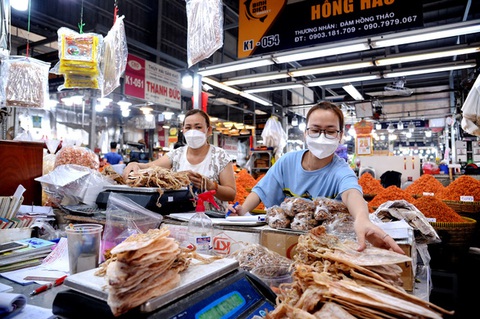 Thuế giá trị gia tăng giảm còn 8% - Ảnh 1. Thuế giá trị gia tăng giảm còn 8% - Ảnh 1.