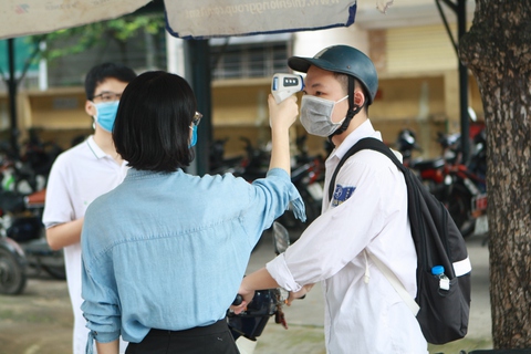 Dự kiến tới ngày 7-2 có trên 75% học sinh đến trường - Ảnh 1. Dự kiến tới ngày 7-2 có trên 75% học sinh đến trường - Ảnh 1.