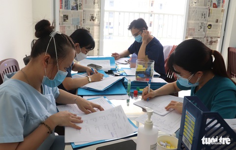 Bệnh viện dã chiến trực xuyên Tết: ‘Bệnh nhân cần chúng tôi’ - Ảnh 1. Bệnh viện dã chiến trực xuyên Tết: ‘Bệnh nhân cần chúng tôi’ - Ảnh 1.