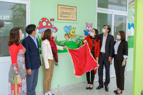 25 năm FrieslandCampina Việt Nam và công trình Đèn Đom Đóm thứ 25 - Ảnh 1. 25 năm FrieslandCampina Việt Nam và công trình Đèn Đom Đóm thứ 25 - Ảnh 1.