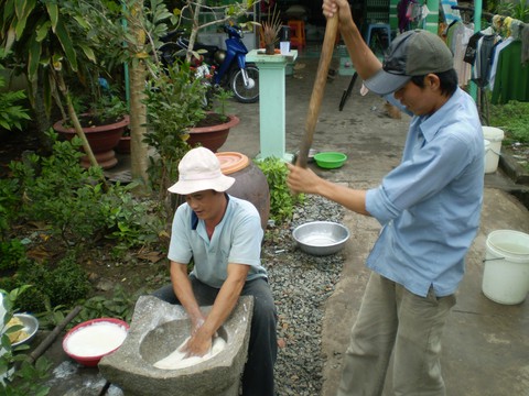 Tết ngày xưa, ngôi nhà nào cũng thành lâu đài nho nhỏ - Ảnh 3. Tết ngày xưa, ngôi nhà nào cũng thành lâu đài nho nhỏ - Ảnh 3.