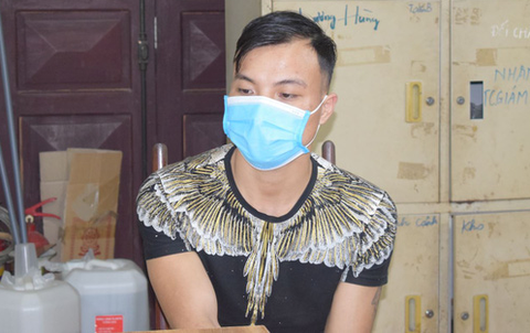 Thanh niên 28 tuổi bóp cổ người tình 46 tuổi đến chết rồi cướp tài sản - Ảnh 1. Thanh niên 28 tuổi bóp cổ người tình 46 tuổi đến chết rồi cướp tài sản - Ảnh 1.