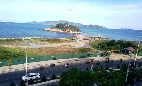Lễ 100 ngày tưởng niệm ca sĩ Phi Nhung tại Nha Trang - Ảnh 2. Lễ 100 ngày tưởng niệm ca sĩ Phi Nhung tại Nha Trang - Ảnh 2.