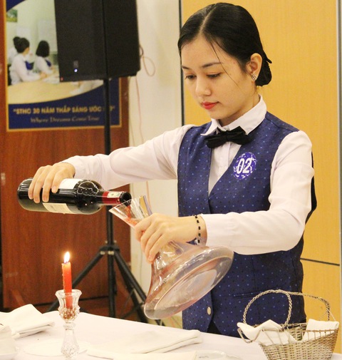 Học nghề để làm nghề đúng đam mê - Ảnh 1. Học nghề để làm nghề đúng đam mê - Ảnh 1.