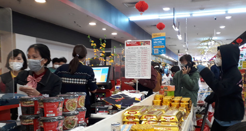 Hoa tươi, rửa xe lên ngôi, bánh kẹo thưa khách - Ảnh 3. Hoa tươi, rửa xe lên ngôi, bánh kẹo thưa khách - Ảnh 3.