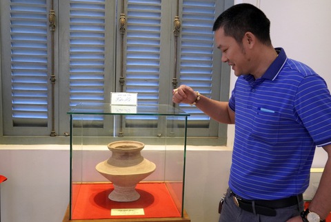 Ngắm sứ cổ trưng bày ở Vũng Tàu trong ngày Tết - Ảnh 2. Ngắm sứ cổ trưng bày ở Vũng Tàu trong ngày Tết - Ảnh 2.