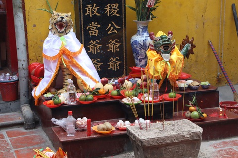 Rủ nhau chụp ảnh ông ba mươi lấy hên năm Nhâm Dần - Ảnh 2. Rủ nhau chụp ảnh ông ba mươi lấy hên năm Nhâm Dần - Ảnh 2.