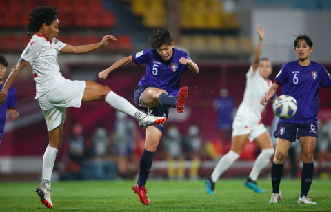 Điều gì đã đưa tuyển nữ Philippines đến World Cup 2023? - Ảnh 3. Điều gì đã đưa tuyển nữ Philippines đến World Cup 2023? - Ảnh 3.
