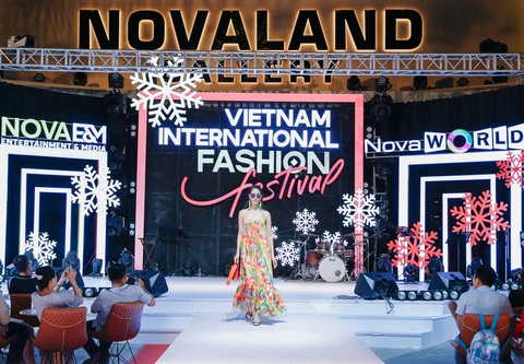 5 điểm ấn tượng tạo nên thành công của Lễ hội âm nhạc thời trang tại Novaland Gallery - Ảnh 11. 5 điểm ấn tượng tạo nên thành công của Lễ hội âm nhạc thời trang tại Novaland Gallery - Ảnh 11.