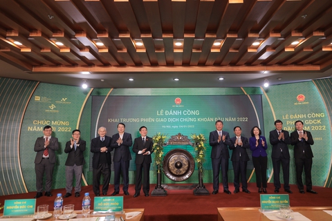 Bộ trưởng Bộ Tài chính yêu cầu bịt các lỗ hổng để thị trường chứng khoán phát triển minh bạch - Ảnh 1. Bộ trưởng Bộ Tài chính yêu cầu bịt các lỗ hổng để thị trường chứng khoán phát triển minh bạch - Ảnh 1.