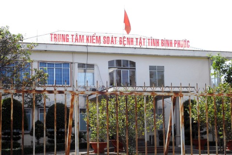 Vụ xin nộp lại quà của Việt Á: Bộ Công an làm việc với CDC Bình Phước - Ảnh 1. Vụ xin nộp lại quà của Việt Á: Bộ Công an làm việc với CDC Bình Phước - Ảnh 1.