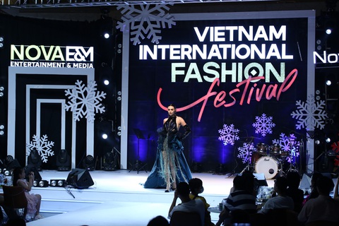 5 điểm ấn tượng tạo nên thành công của Lễ hội âm nhạc thời trang tại Novaland Gallery - Ảnh 10. 5 điểm ấn tượng tạo nên thành công của Lễ hội âm nhạc thời trang tại Novaland Gallery - Ảnh 10.