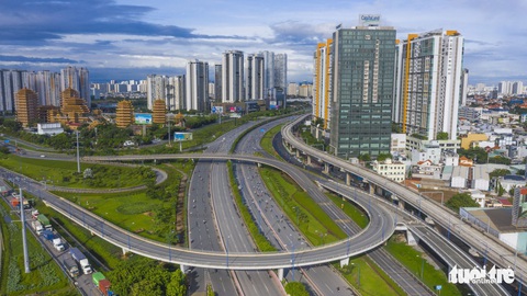 Chính phủ sẽ thần tốc hơn nữa tiêm mũi tăng cường và cho trẻ em - Ảnh 1. Chính phủ sẽ thần tốc hơn nữa tiêm mũi tăng cường và cho trẻ em - Ảnh 1.