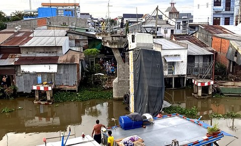 Thêm cảnh báo cho hung thần xe quá tải - Ảnh 1. Thêm cảnh báo cho hung thần xe quá tải - Ảnh 1.