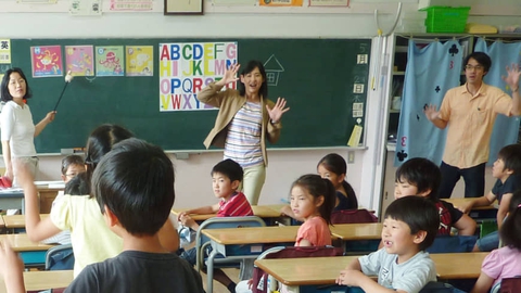 Liên tục cải cách, Nhật Bản vẫn đau đầu vì ít học sinh thạo tiếng Anh - Ảnh 1.