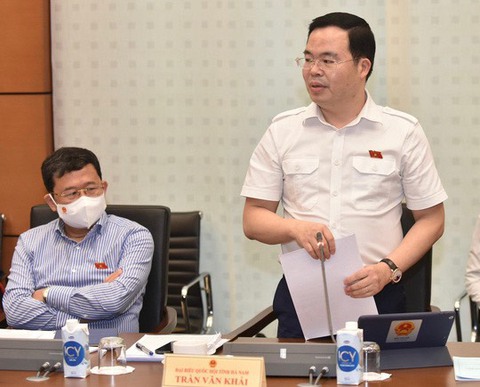 Đại biểu Quốc hội: Để được đấu nối truyền tải điện, nhà đầu tư phải chi tiền tỉ - Ảnh 1. Đại biểu Quốc hội: Để được đấu nối truyền tải điện, nhà đầu tư phải chi tiền tỉ - Ảnh 1.