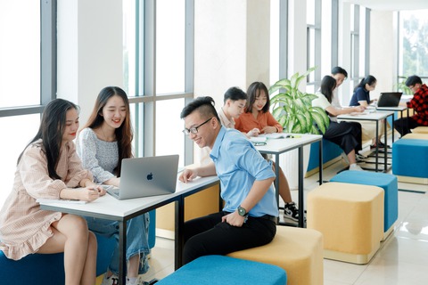 Trường ĐH Kinh tế TP.HCM tăng 10% chỉ tiêu tuyển sinh đại học - Ảnh 1. Trường ĐH Kinh tế TP.HCM tăng 10% chỉ tiêu tuyển sinh đại học - Ảnh 1.