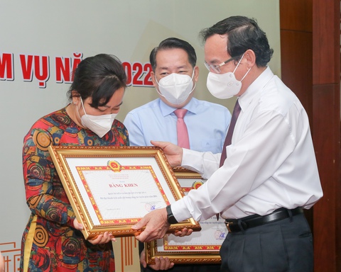 Bí thư Nguyễn Văn Nên: Lời chê bai, nếu hợp lý, cần tiếp thu để sửa - Ảnh 1. Bí thư Nguyễn Văn Nên: Lời chê bai, nếu hợp lý, cần tiếp thu để sửa - Ảnh 1.