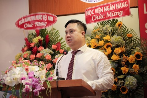 Ông Nguyễn Đức Trung được giao quyền hiệu trưởng Trường ĐH Ngân hàng TP.HCM - Ảnh 1. Ông Nguyễn Đức Trung được giao quyền hiệu trưởng Trường ĐH Ngân hàng TP.HCM - Ảnh 1.
